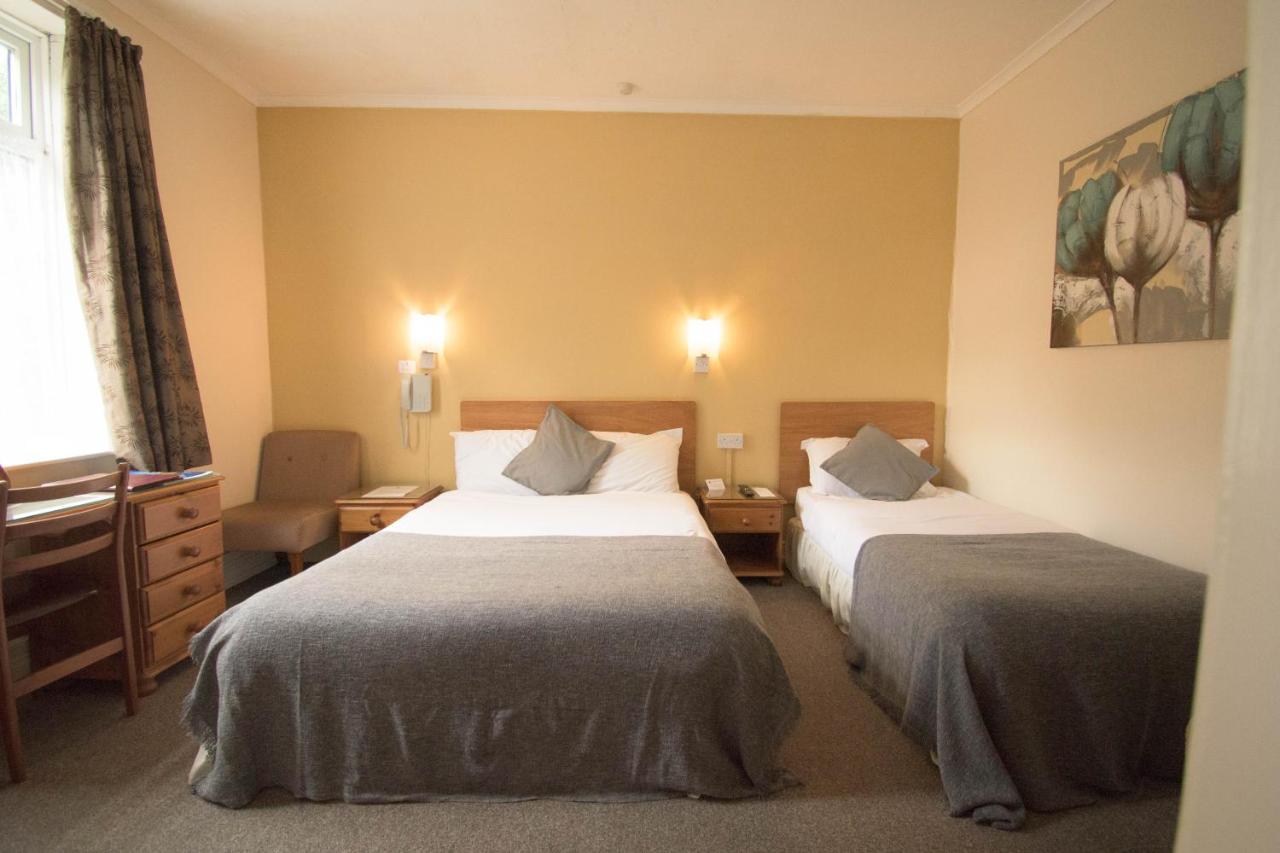 Pinegrove Hotel Карлайл Екстериор снимка