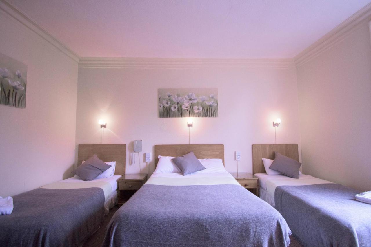 Pinegrove Hotel Карлайл Екстериор снимка