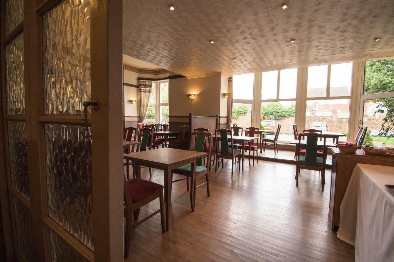 Pinegrove Hotel Карлайл Екстериор снимка